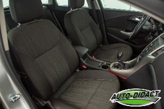Opel Astra Sports Tourer 1.4 Edition Clima Navi picture 17