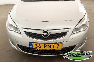 Opel Astra Sports Tourer 1.4 Edition Clima Navi picture 29
