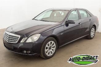 Vaurioauto  passenger cars Mercedes E-klasse E200 CDI Clima Navi BlueEFFICIENCY 2010/7
