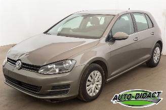 skadebil auto Volkswagen Golf 1.6 TDI Clima Navi 2014/10
