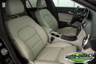 Mercedes Cla-klasse 180 Shooting Brake Automaat Navi Camera Lease Edition picture 20