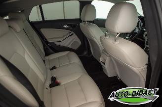 Mercedes Cla-klasse 180 Shooting Brake Automaat Navi Camera Lease Edition picture 23