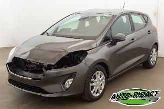 Vaurioauto  passenger cars Ford Fiesta 1.0 82.494 km Airco Navi 2018/8