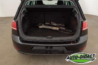Volkswagen Golf 1.0 Automaat Clima Trendline picture 37