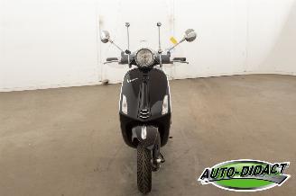 Vespa  Primavera 12.399 km picture 21