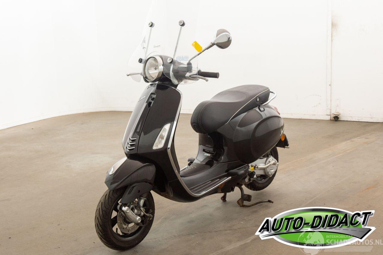 Vespa  Primavera 12.399 km