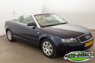 Audi A4 Cabriolet 2.4 V6 Automaat Clima picture 2