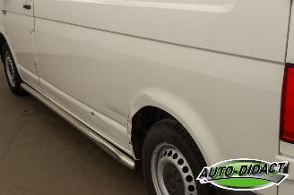 Volkswagen Transporter 2.0 TDI L2H1 Koelwagen Airco Navi picture 31