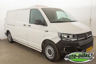 Volkswagen Transporter 2.0 TDI L2H1 Koelwagen Airco Navi picture 2