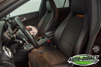 Mercedes Cla-klasse 180 Automaat Clima Navi Camera picture 25