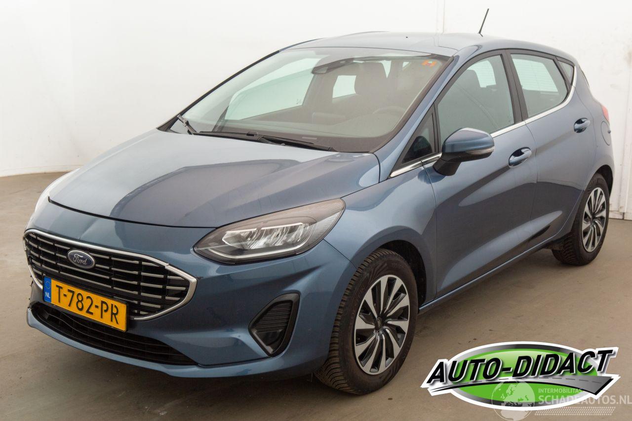 Ford Fiesta 1.0 EcoBoost Hybrid 62.444 km Clima Titanium