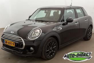 Damaged car Mini Cooper 1.5 Airco Navi Business 2015/7