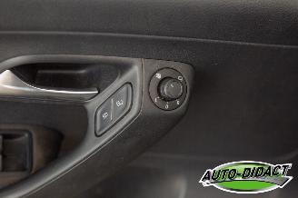 Volkswagen Polo 1.0 Automaat Clima Navi Bluemotion Edition picture 11