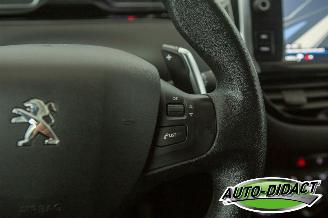 Peugeot 208 1.2 Automaat Airco Navi PureTech Active picture 15