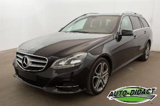 skadebil auto Mercedes E-klasse E200 Automaat Clima Navi 2013/12