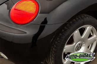 Volkswagen New-beetle 2.0 Cabriolet Highline Airco picture 23