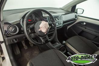 Volkswagen Up! 1.0 high up! Airco BlueMotion picture 20