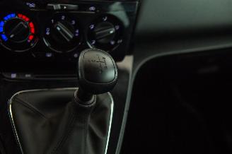 Lancia Ypsilon 0.9 TwinAir Automaat 127.914 km Airco Gold picture 8