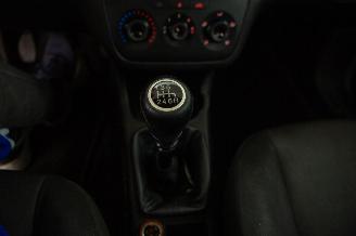 Fiat Punto 0.9 TwinAir Street Airco picture 10