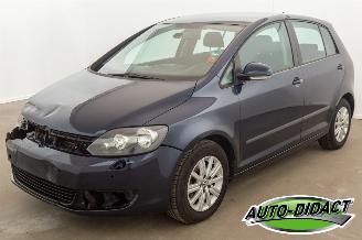 krockskadad bil auto Volkswagen Golf plus 1.2 TSI Clima Navi 2013/3