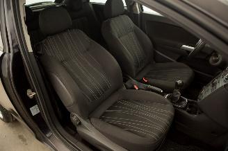 Opel Corsa 1.2-16V Airco picture 18