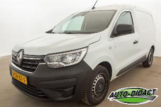 krockskadad bil bedrijf Renault Express 1.5 dCi 95 Airco Comfort 2022/12