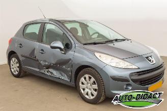 Peugeot 207 1.4-16V Airco Color-line picture 2