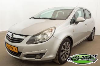 krockskadad bil auto Opel Corsa 1.2-16V 111 Edition Airco 2010/6