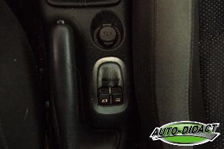 Peugeot 206 1.1 XR picture 13