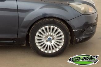 Ford Focus 1.6 Titanium picture 28