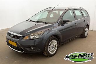 Unfallwagen Ford Focus 1.6 Titanium 2009/1