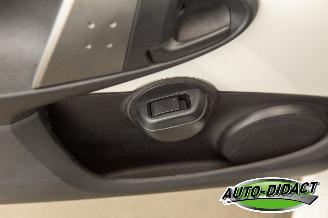 Peugeot 107 1.0 56.757 km Airco picture 10