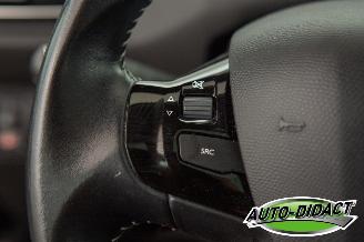 Peugeot 308 SW 1.6 HDI Allure Pano Camera navi picture 15