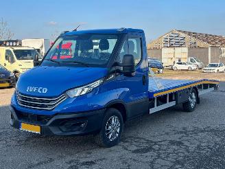 begagnad bil bedrijf Iveco Daily Daily 35D18H 3.0 300 Automaat 2024/11
