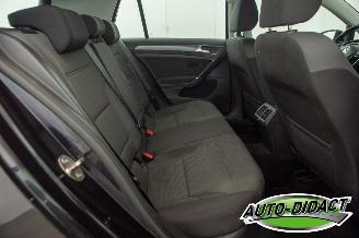 Volkswagen Golf 1.0 TSI Clima Navi Camera Comfortline picture 24