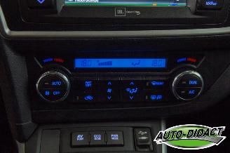 Toyota Auris Touring Sports 1.8 Hybrid Clima Navi Camera Pano Executive picture 10