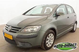 Vaurioauto  passenger cars Volkswagen Golf plus 1.6 FSI Automaat Airco Comfortline 2006/9