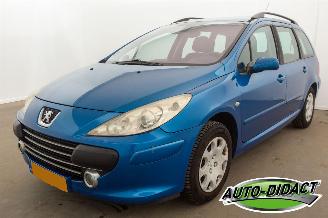 Vaurioauto  passenger cars Peugeot 307 Break 2.0-16V Clima Premium 2007/6
