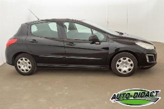 Peugeot 308 1.6 VTi Clima Access picture 39