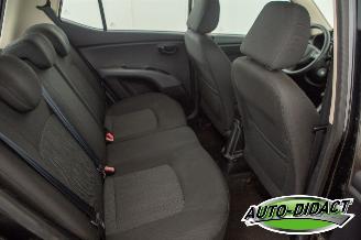 Hyundai I-10 1.1 i-Motion Cool Airco picture 19
