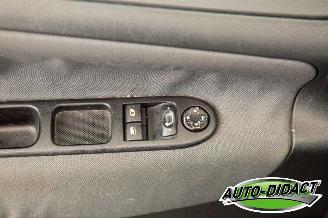 Peugeot 207 1.6 VTi Airco Pano Première picture 11