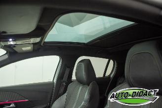 Peugeot 208 1.2 PureTech GT Automaat Pano Navi Camera Clima picture 28