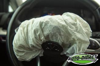 Volkswagen Golf 1.5 TSI Digi Dash Clima picture 28