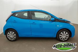 Toyota Aygo 1.0 VVT-i x-pose picture 33