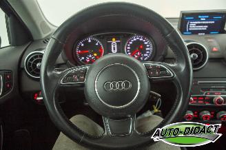 Audi A1 1.6 TDI Airco Pano Ambition picture 5