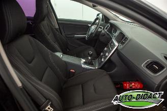 Volvo S-60 1.6 AT Kinetic 58.185 km Navi Clima picture 19