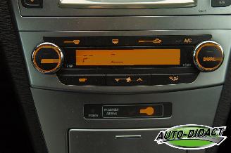 Toyota Avensis 1.8 VVTi Clima Navi Business picture 8