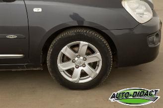 Kia Carens 2.0 CVVT 7p. Clima X-ecutive picture 28