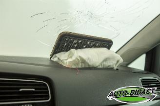 Volkswagen Golf 1.2 TSI Clima Connected Series picture 27