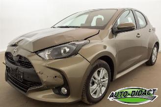 Schadeauto Toyota Yaris 1.5 Hybrid Automaat 14.529 km Clima Camera115 Active 2025/2